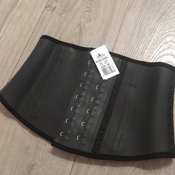 Latex waist cincher
